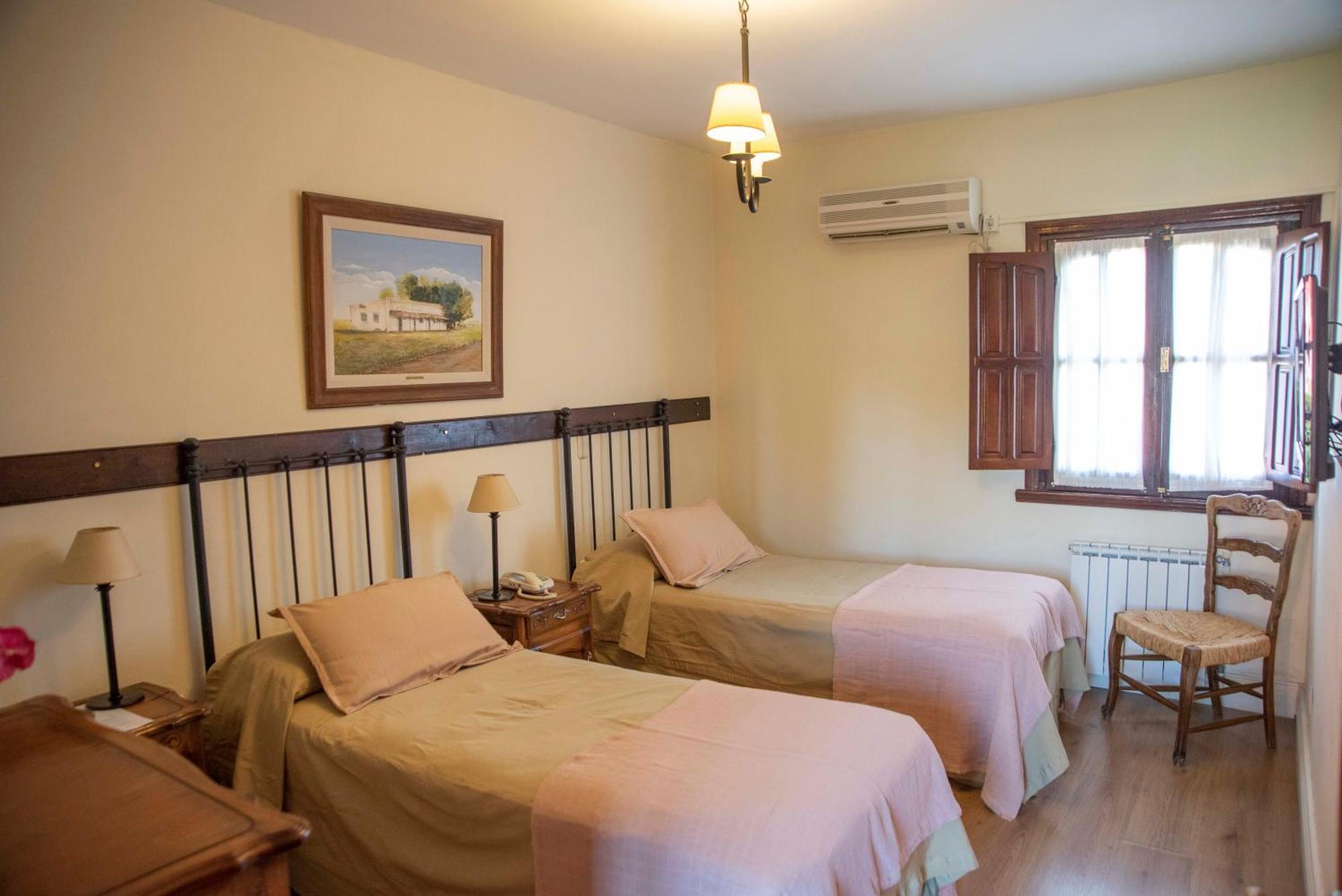 Hosteria Casagrande Тандил Экстерьер фото